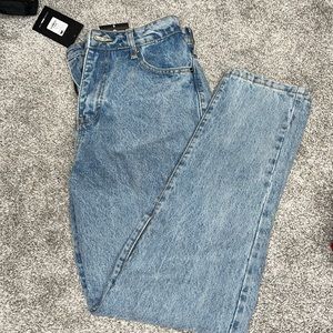 Let’s rewind mom Jeans